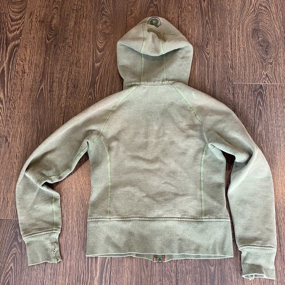 Lululemon Hoodie - Picture 4 of 4